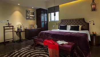 View all Rooms & Suites